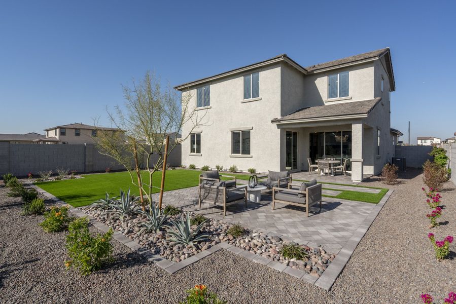 Representative exterior details of a home built from the Monument by Risewell Homes in Citrus Park, Goodyear (Image 3).