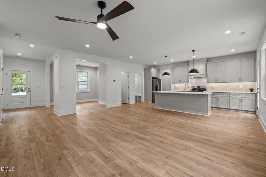 23-web-or-mls-P1086952