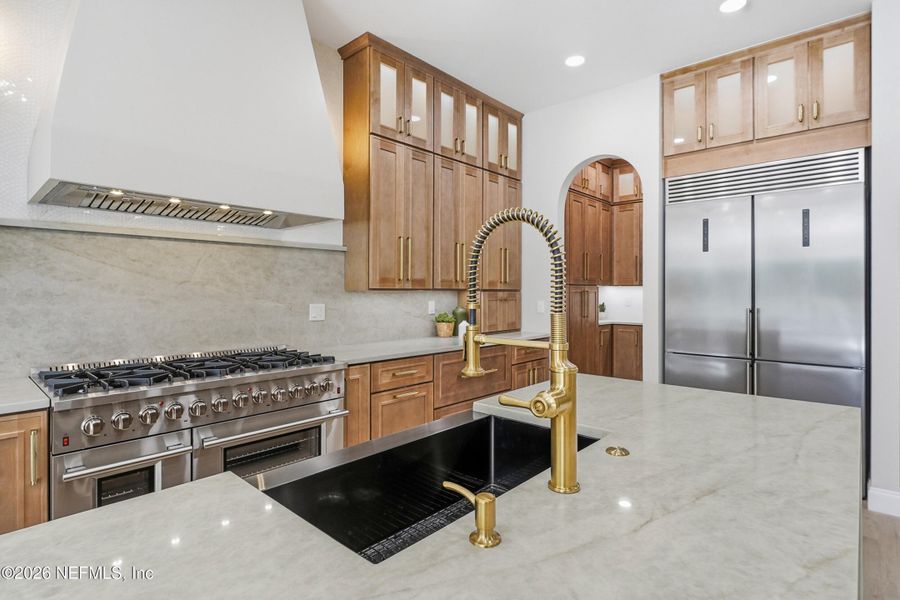 Furnished interior view inside a new home in , Atlantic Beach (Image 8).