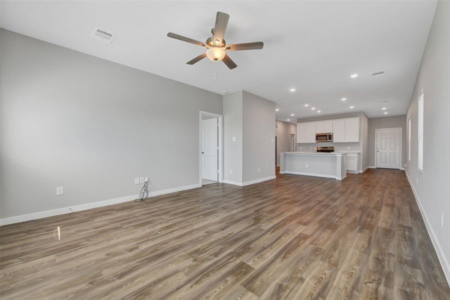 Spacious, unfurnished interior of a new home in Barrett Crossing, Crosby (Image 16).