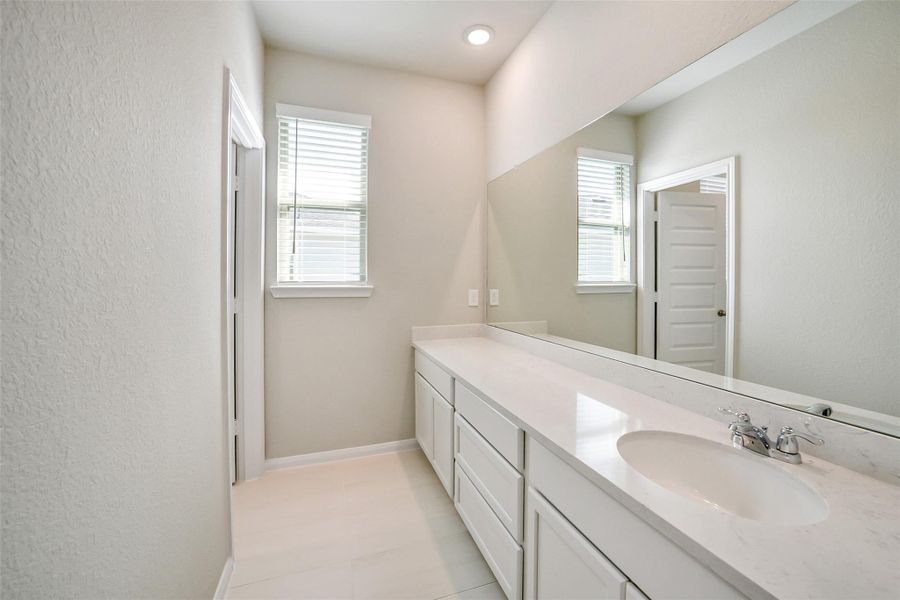 Furnished interior view inside a new home in Anderson Lake, Houston (Image 19).