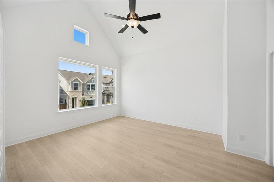Spacious, unfurnished interior of a new home in Greenville Heights, Dallas (Image 26). Spacious, unfurnished interior of a new home in Greenville Heights, Dallas (Image 26).