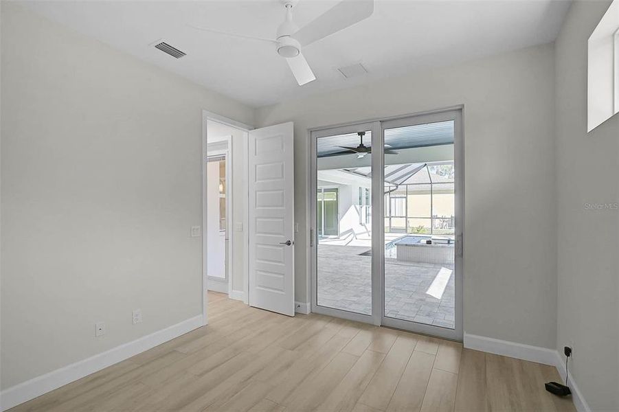 Spacious, unfurnished interior of a new home in , Port Charlotte (Image 42).