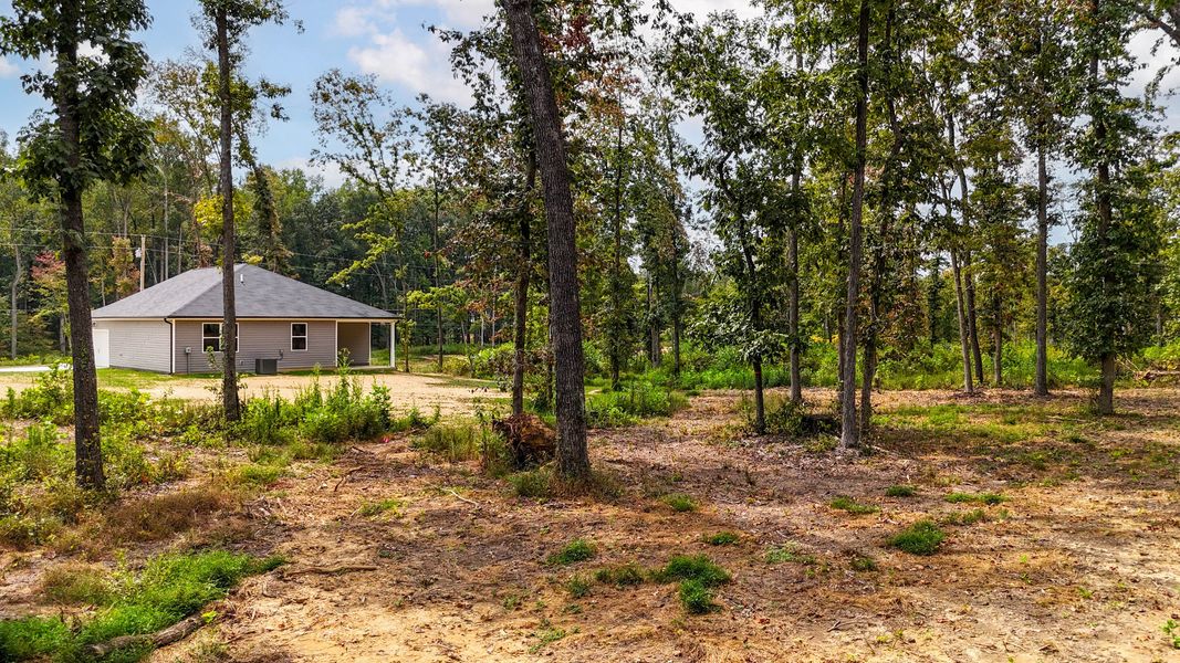 Image 33 of a home in Woodland Farms.