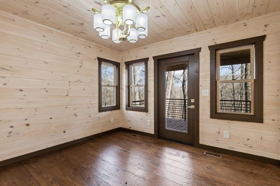 Spacious, unfurnished interior of a new home in , Blue Ridge (Image 22).