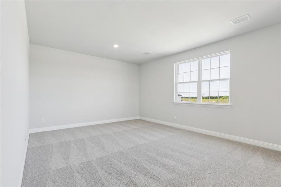 Spacious, unfurnished interior of a new home in AnaCapri, Anna (Image 15).