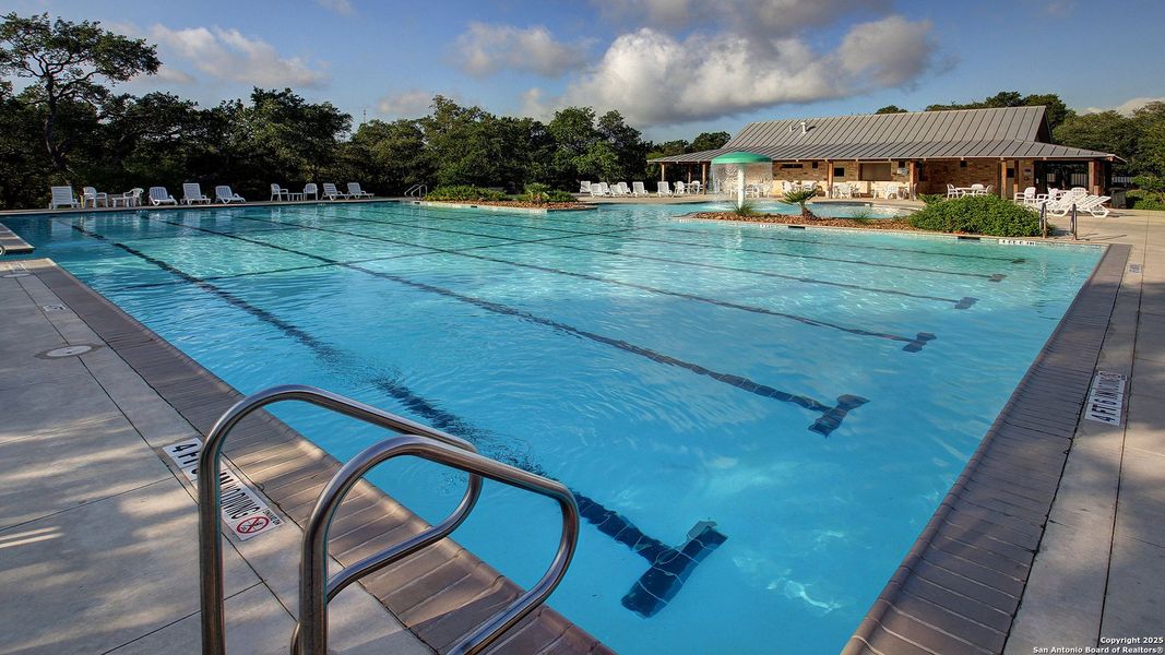 Community amenities in Kinder Ranch 70', San Antonio (Image 10).