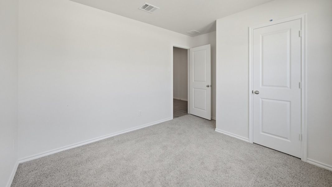 Spacious, unfurnished interior of a new home in Sanger Circle, Sanger (Image 16).
