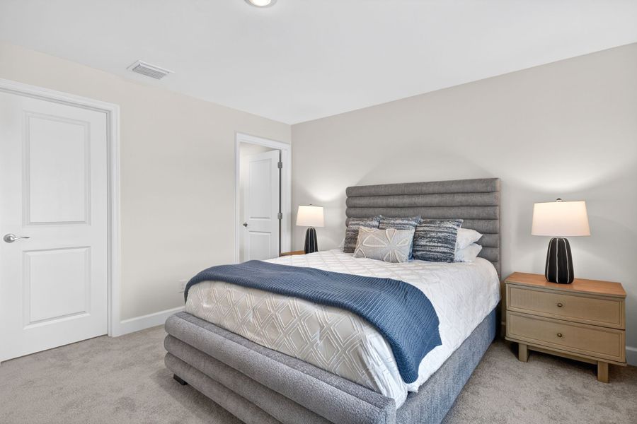 Representative furnished interior of a home built from the The Seabreeze Cove by Sunlife Homes LLC in Cape Coral, Cape Coral (Image 18).