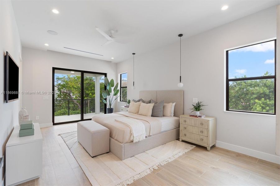 Furnished interior view inside a new home in , Fort Lauderdale (Image 15).
