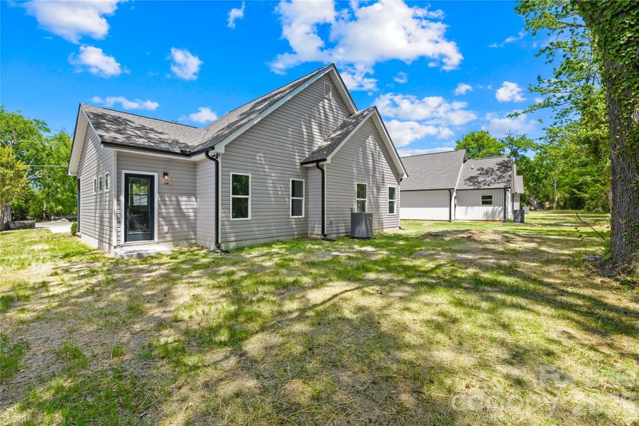 Exterior details and patio area of a home in , Rock Hill (Image 3).