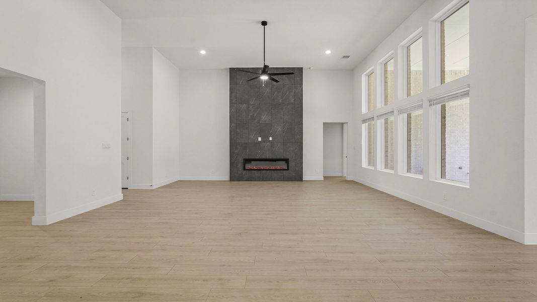 Representative unfurnished interior of a home built from the Portifino by D.R. Horton in Butlers Bend Estates, Pinehurst (Image 60). Representative unfurnished interior of a home built from the Portifino by D.R. Horton in Butlers Bend Estates, Pinehurst (Image 60).