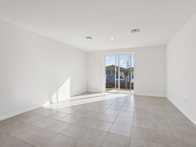 Spacious, unfurnished interior of a new home in Oakfield Trails - Premier Series, Parrish (Image 9).