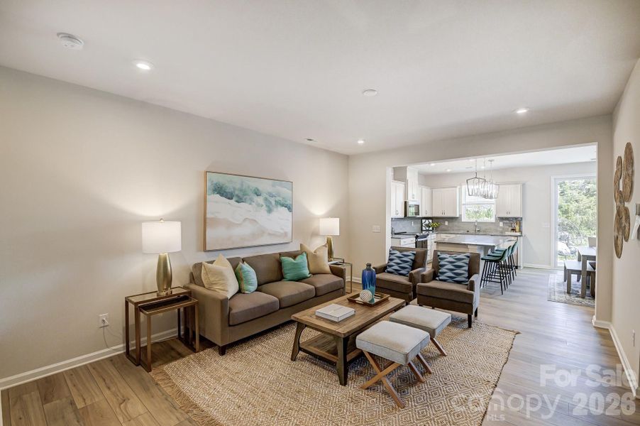 For representation purposes of floorplan only, actual homesite is under construction and design and structural options may vary For representation purposes of floorplan only, actual homesite is under construction and design and structural options may vary