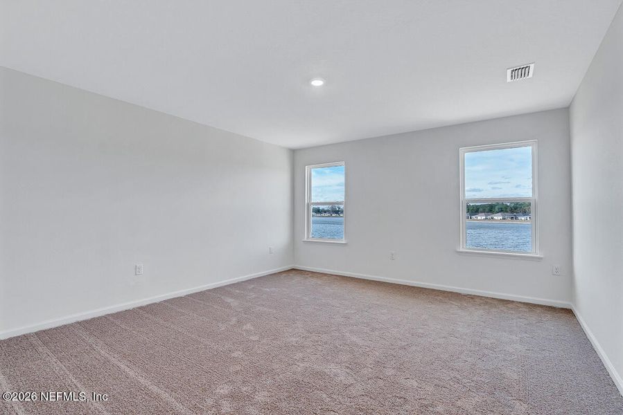 Spacious, unfurnished interior of a new home in Panther Creek, Jacksonville (Image 15).