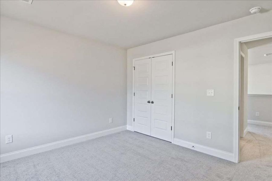 Spacious, unfurnished interior of a new home in , Gainesville (Image 25).