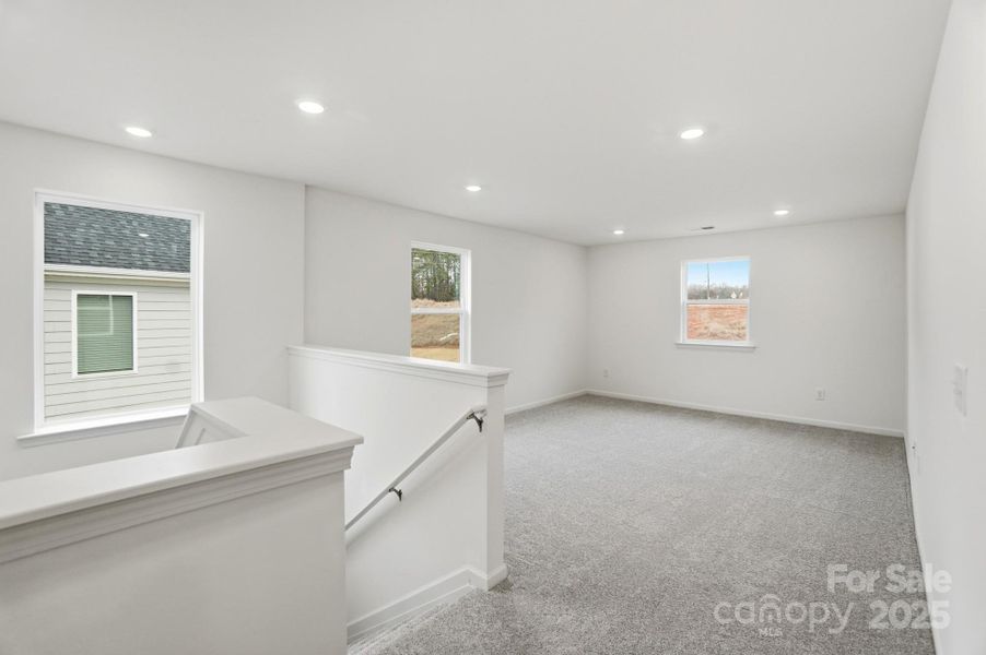 Spacious, unfurnished interior of a new home in Wilson Creek, Indian Land (Image 22).