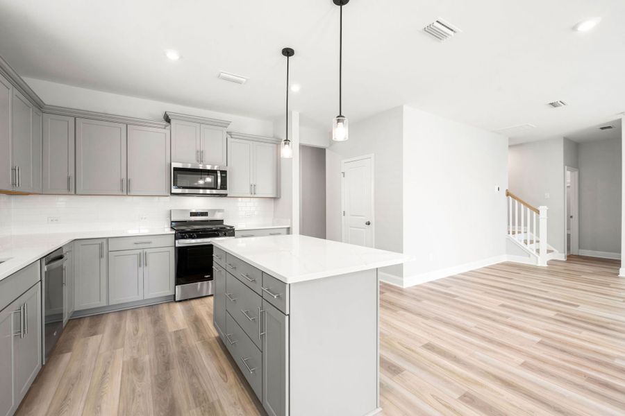 Furnished interior view inside a new home in Salem Bay, Beaufort (Image 4).
