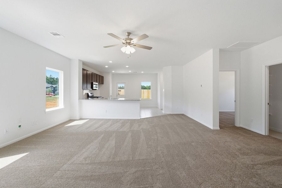 Spacious, unfurnished interior of a new home in Magnolia Springs, Montgomery (Image 46).