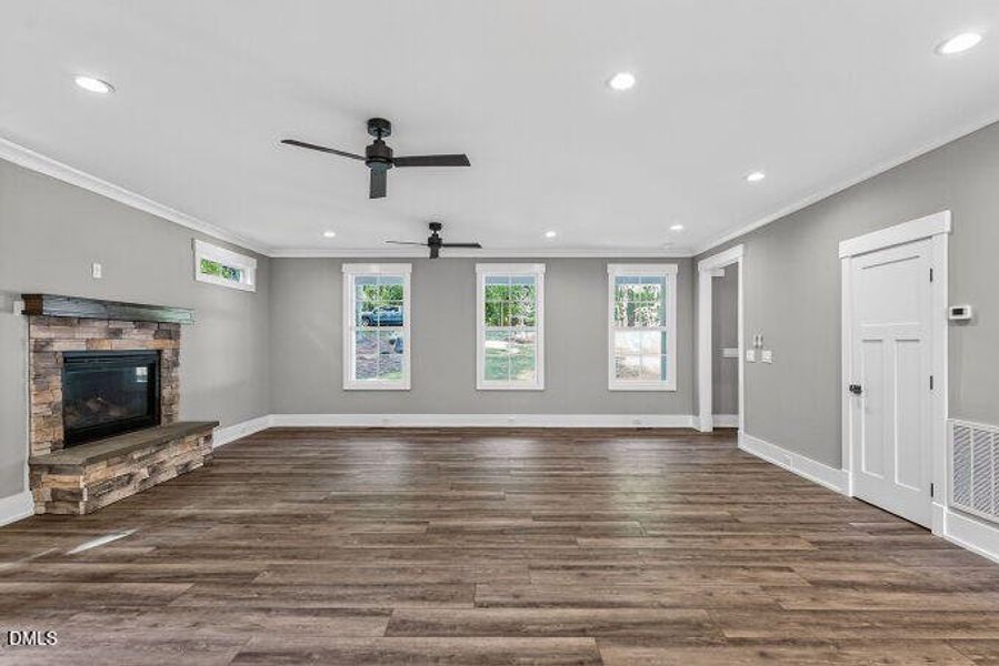 012-680x453-living-room