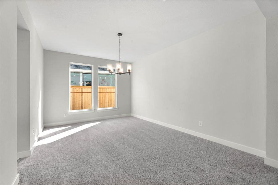 Spacious, unfurnished interior of a new home in Sienna, Missouri City (Image 16).