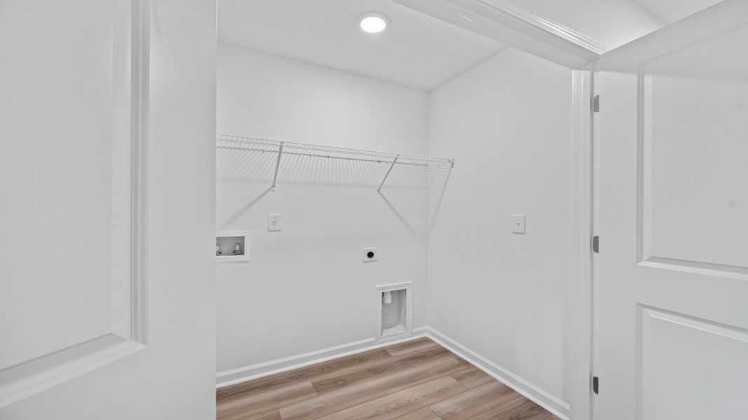 Spacious, unfurnished interior of a new home in Park Circle Townhomes, North Charleston (Image 15).