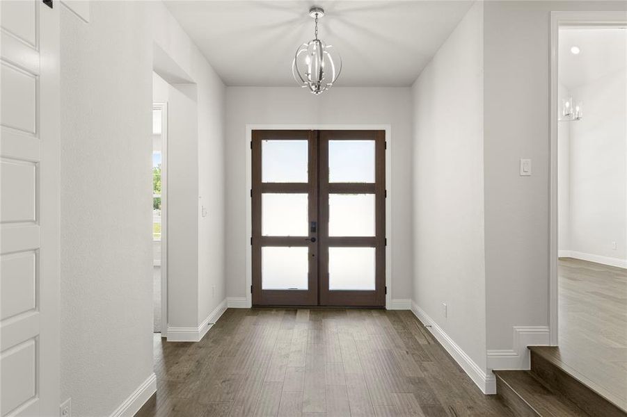 Spacious, unfurnished interior of a new home in Painted Tree Woodlands, McKinney (Image 19).