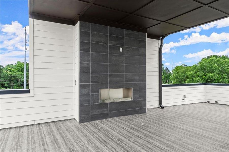 Spacious, unfurnished interior of a new home in West Town, Atlanta (Image 19).
