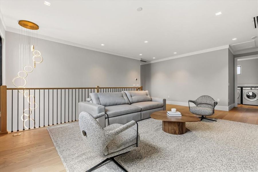 Furnished interior view inside a new home in , Orlando (Image 31).