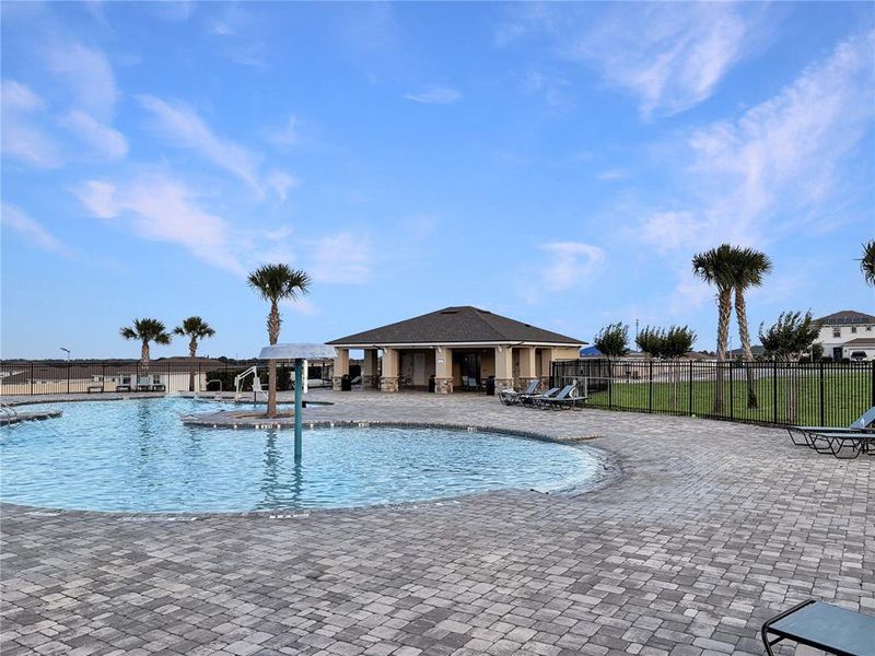 Community amenities in Forest Lake, Davenport (Image 35).