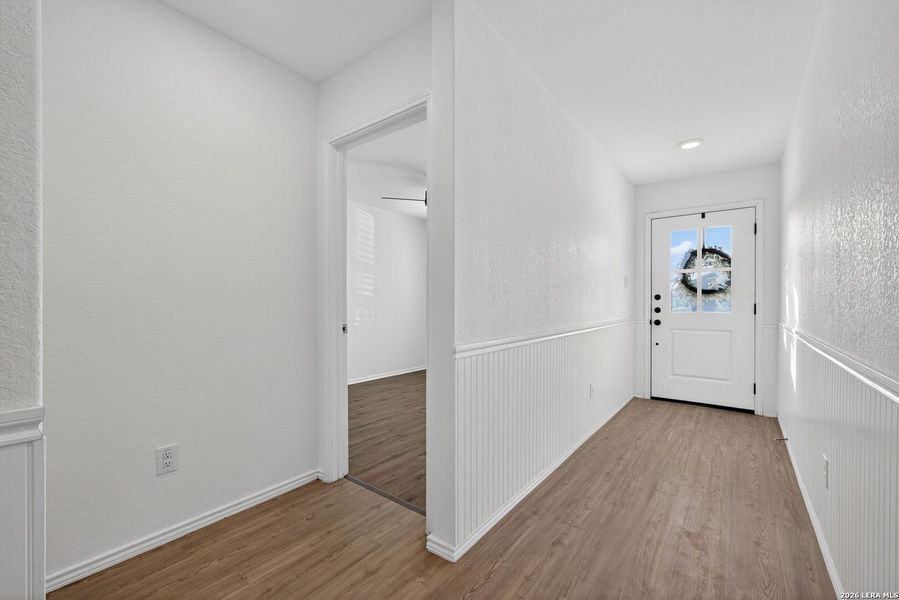 Spacious, unfurnished interior of a new home in Hidden Trails, Bulverde (Image 19).