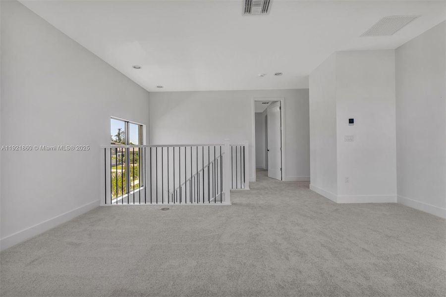 Spacious, unfurnished interior of a new home in , Boca Raton (Image 48). Spacious, unfurnished interior of a new home in , Boca Raton (Image 48).