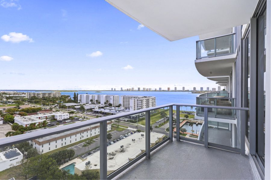 220 Lake Shore Drive - 27.jpg-FULL