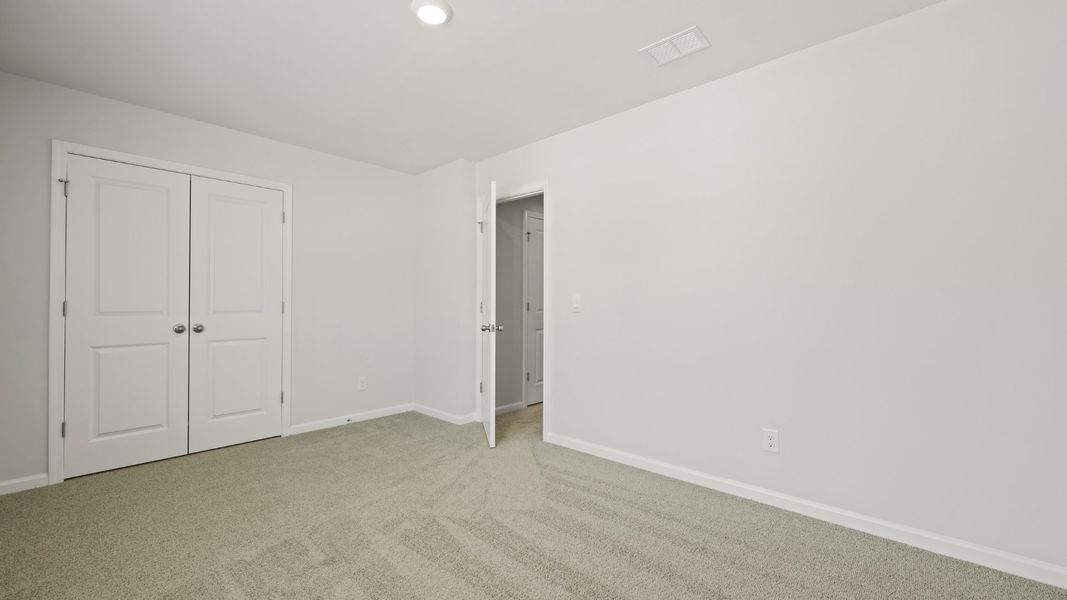 Spacious, unfurnished interior of a new home in Hillcrest, Ravenel (Image 21).
