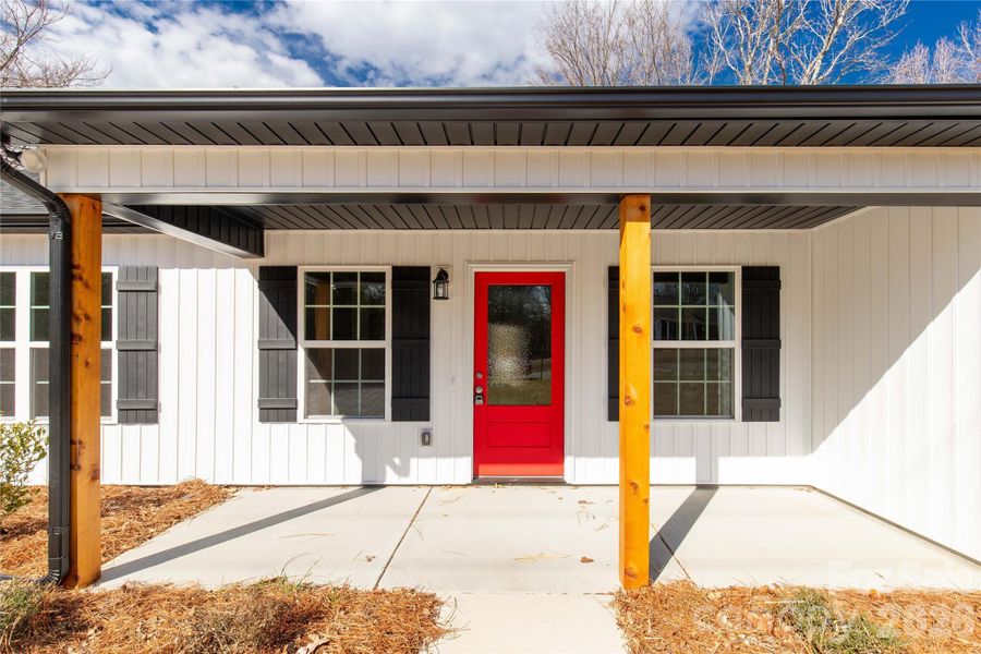 Exterior details and patio area of a home in , Lancaster (Image 20).