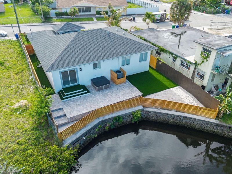 Exterior details and patio area of a home in , Fort Lauderdale (Image 26).