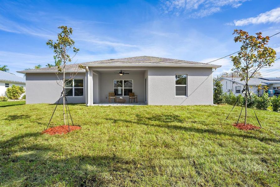 418-Easy-St-HigMedia-047-2000