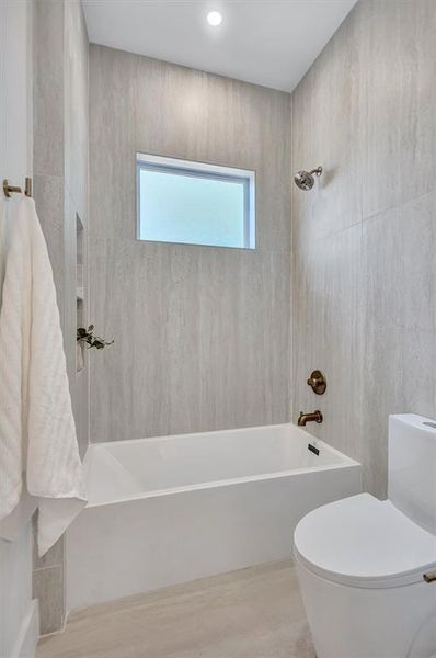 Furnished interior view inside a new home in , St. Petersburg (Image 35).