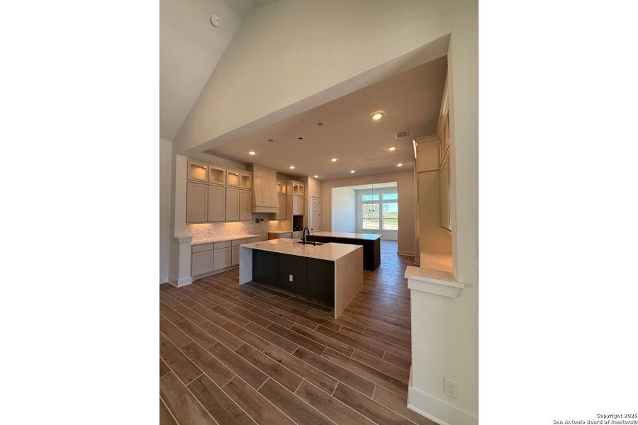 Image 18 of a home in Caliza Reserve.