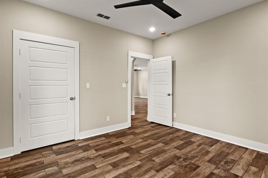 Spacious, unfurnished interior of a new home in , Pittsburg (Image 23). Spacious, unfurnished interior of a new home in , Pittsburg (Image 23).