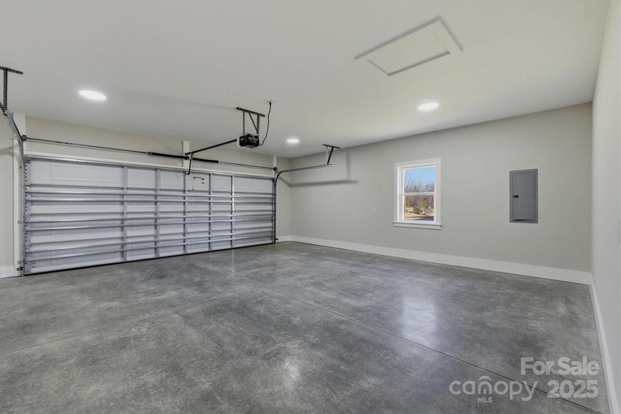 Spacious, unfurnished interior of a new home in , Morganton (Image 9).