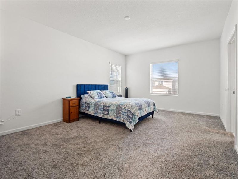 Furnished interior view inside a new home in Wellness Ridge, Clermont (Image 15).