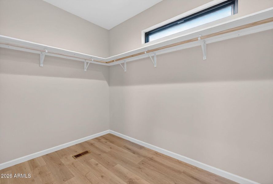 19-web-or-mls-2108-lakewood-dr 19-web-or-mls-2108-lakewood-dr