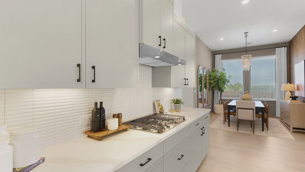 Representative furnished interior of a home built from the Hampton by Chesmar Homes in Crescent Bluff, Georgetown (Image 17).