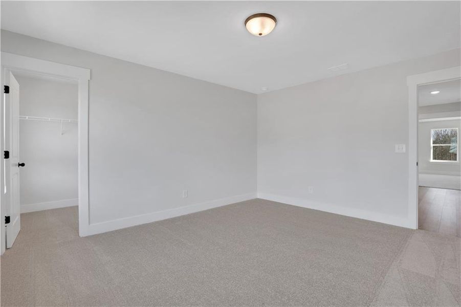 Spacious, unfurnished interior of a new home in Twin Lakes, Hoschton (Image 45).