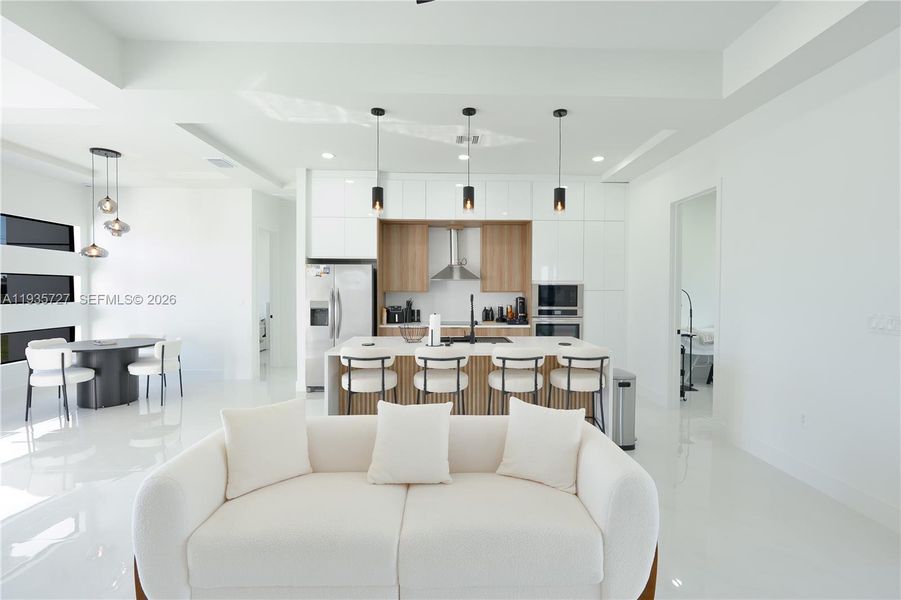 Furnished interior view inside a new home in , Cape Coral (Image 15).