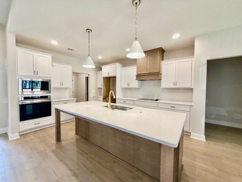 Furnished interior view inside a new home in Lakefield, Palmetto (Image 3).