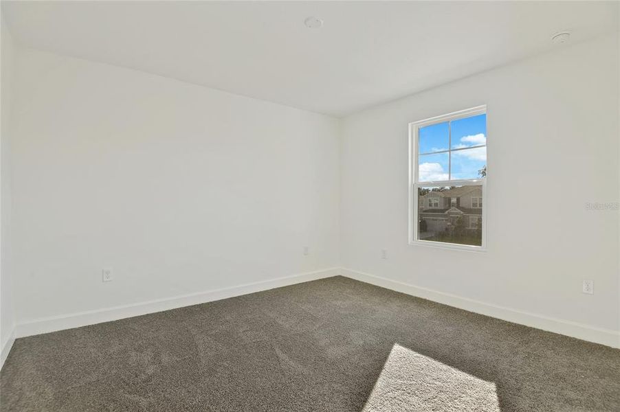 Spacious, unfurnished interior of a new home in Seasons at Wekiva Ridge, Mount Dora (Image 17).