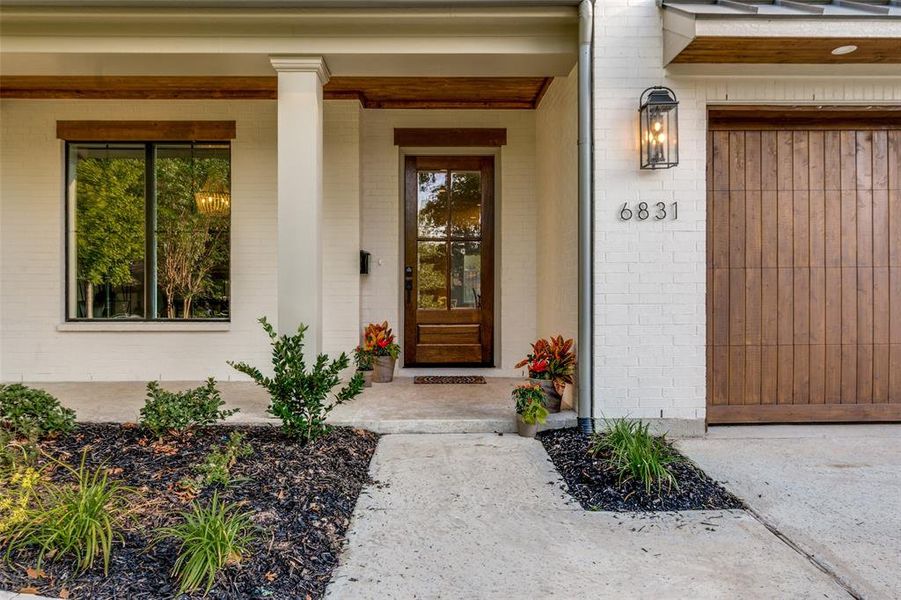 Exterior details and patio area of a home in , Dallas (Image 28).