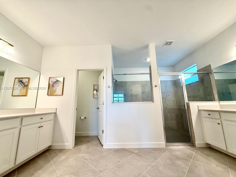 Furnished interior view inside a new home in , Lehigh Acres (Image 39).